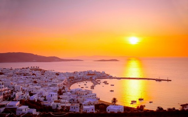Mykonos, Santorini, Creta y Rodas 11 Días / 10 Noches
