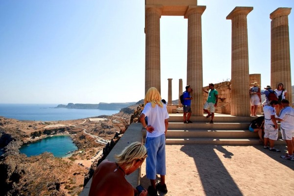 Naxos, Santorini, Creta y Rodas 11 Días / 10 Noches