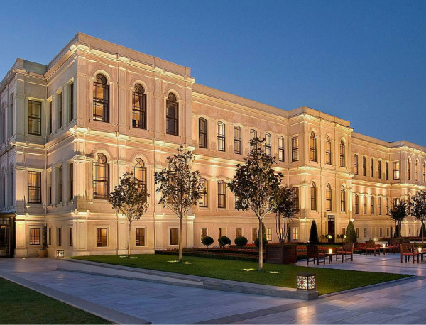 Four Seasons Hotel Istanbul at the Bosphorus