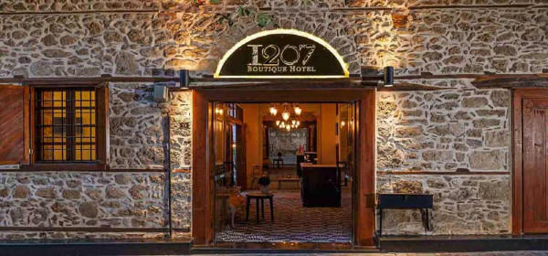 Hotel 1207